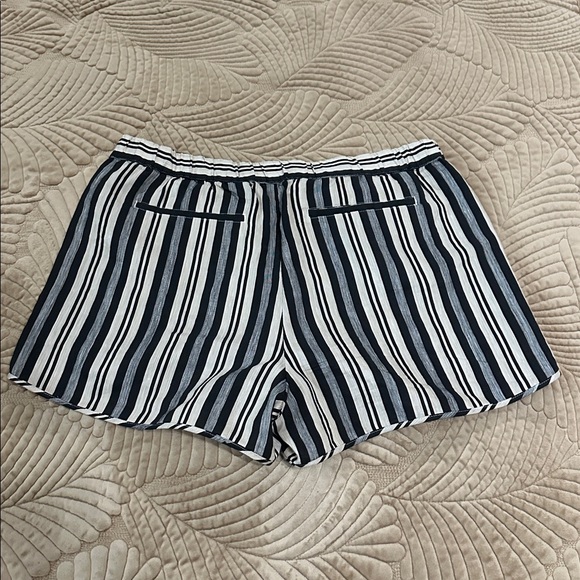 Madewell Black and White Striped Short - Picture 2 of 5